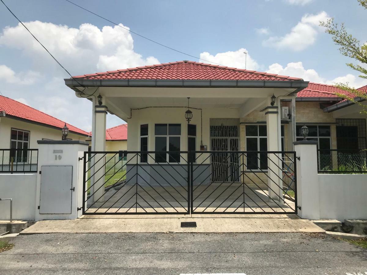Patin Guest House @Desa Telok Ira, Temerloh Pahang Kampong Paya Kerinau Esterno foto